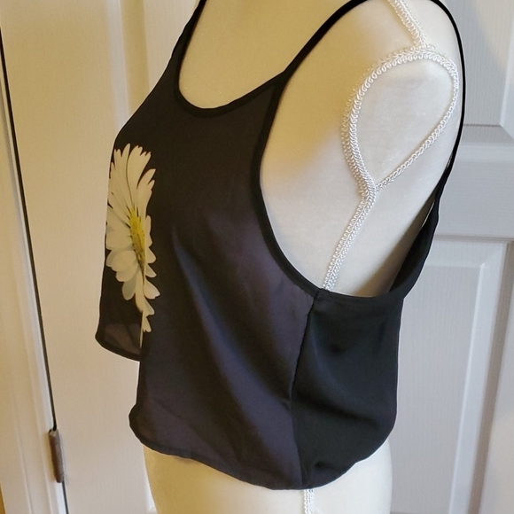 LA: HEARTS PACSUN SHEAR CROPPED CAMI TOP - Picture 2 of 8